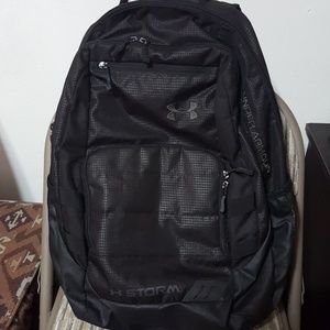 Under Armour storm black backpack